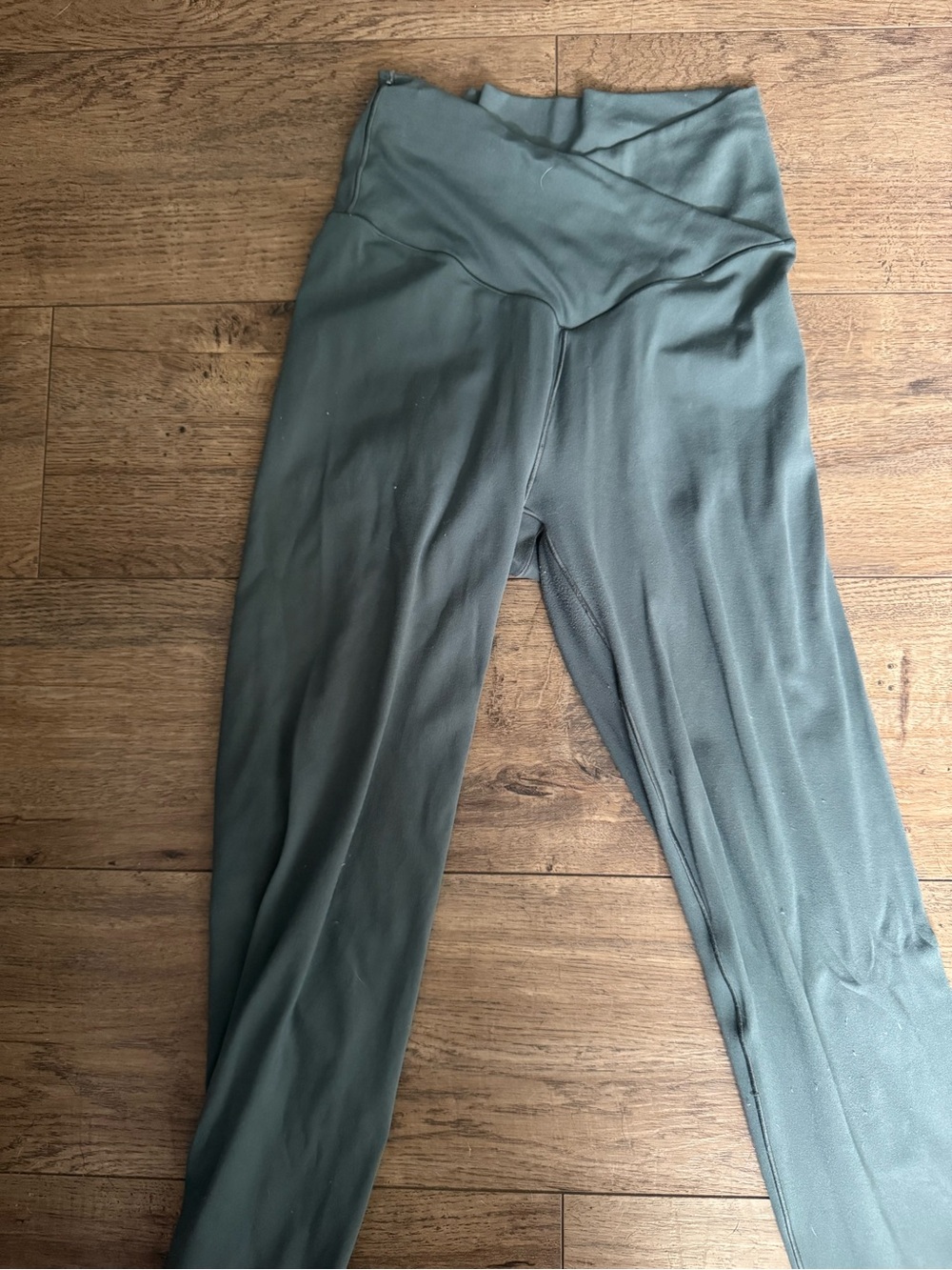 aerie Crossover High-Rise Leggings in Olive Green